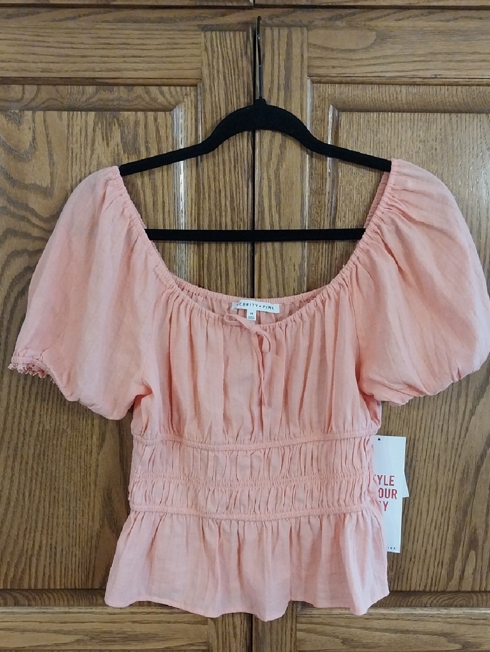Celebrity Pink NWT Women's Puff Sleeve Top Size Medium Peach Scoop Neck Boho